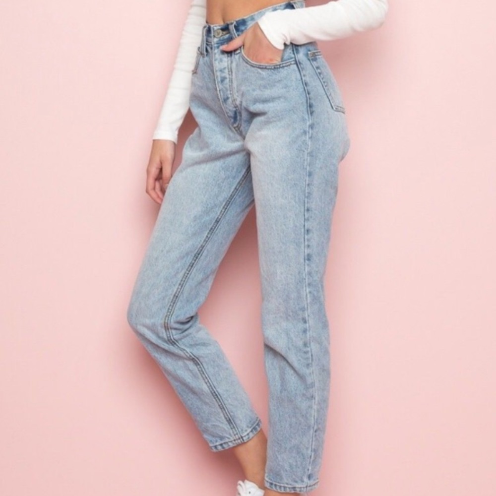 SOLD Brandy Melville Jeans - Picture 6 of 6